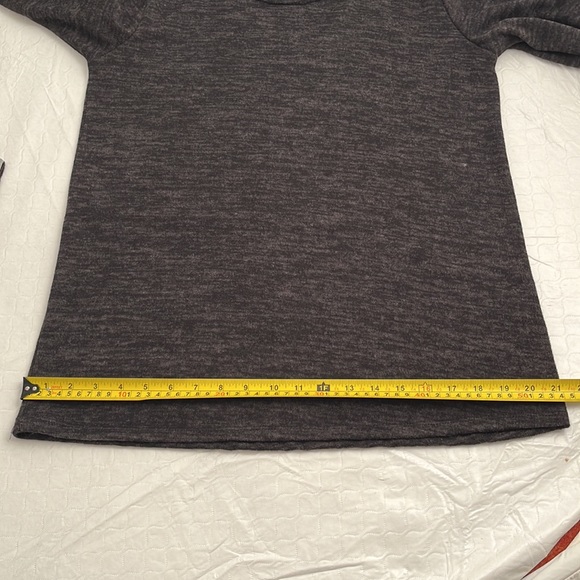 Femme Fatal black heather split sleeve top - Picture 10 of 10